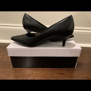 Black low heels (size 6.5)- Alfani “Marshall”